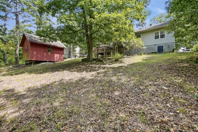 8 Cloud Drive, Eureka Springs, AR 72632