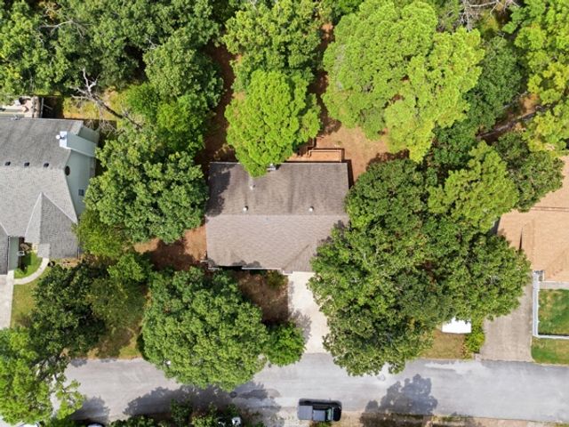 8 Cloud Drive, Eureka Springs, AR 72632