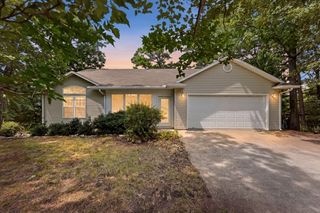8 Cloud Drive, Eureka Springs, AR 72632