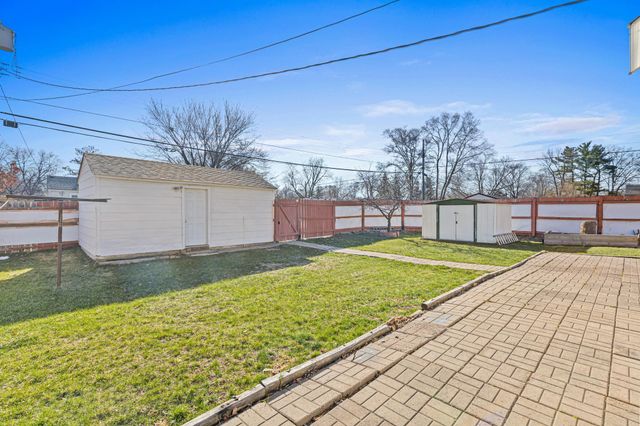 8155 Wentworth Avenue S, Bloomington, MN 55420