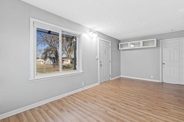 8155 Wentworth Avenue S, Bloomington, MN 55420