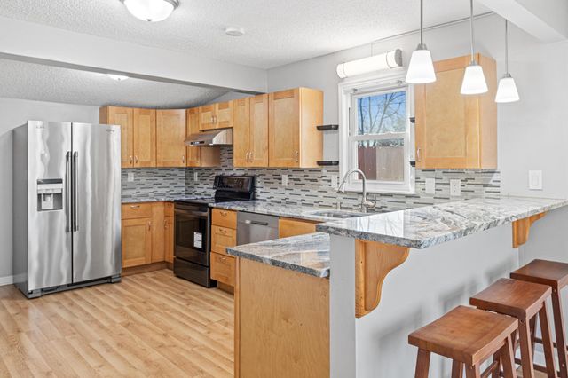 8155 Wentworth Avenue S, Bloomington, MN 55420