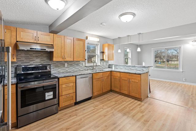 8155 Wentworth Avenue S, Bloomington, MN 55420