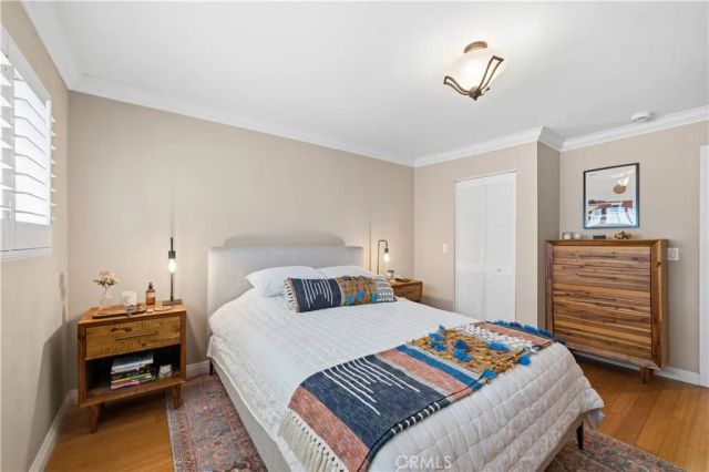 1154 S Barrington Avenue 213, Los Angeles, CA 90049