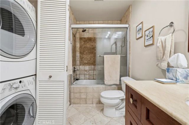 1154 S Barrington Avenue 213, Los Angeles, CA 90049