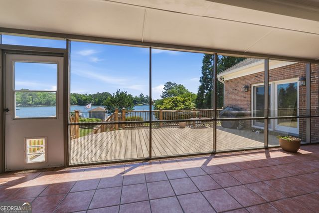 104 Spruce Point, Eatonton, GA 31024