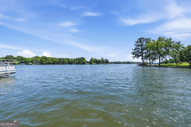 104 Spruce Point, Eatonton, GA 31024