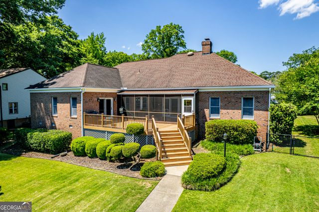 104 Spruce Point, Eatonton, GA 31024