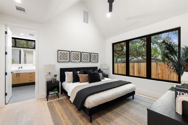 2611 Oak Crest Ave B, Austin, TX 78704