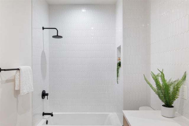 2611 Oak Crest Ave B, Austin, TX 78704