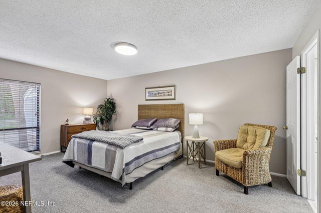 8719 COMO LAKE Drive 8719, Jacksonville, FL 32256