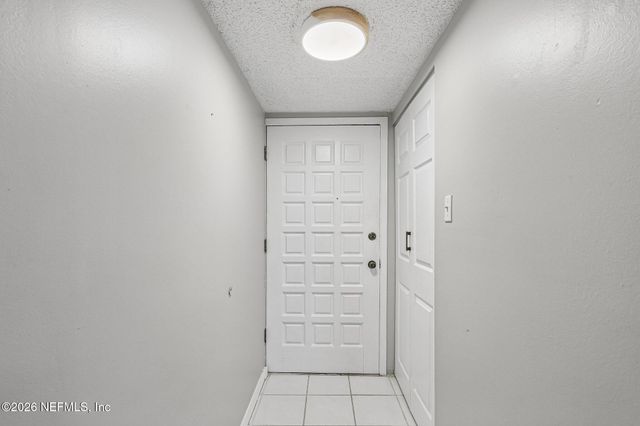 8719 COMO LAKE Drive 8719, Jacksonville, FL 32256