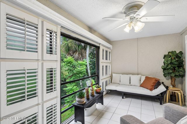8719 COMO LAKE Drive 8719, Jacksonville, FL 32256
