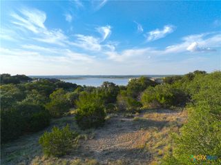 415 Scarlet Court, Canyon Lake, TX 78133
