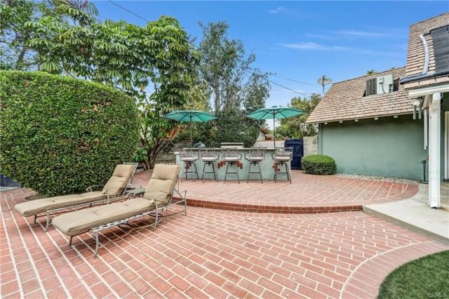 17300 Sunburst, Sherwood Forest, CA 91325