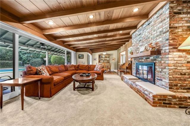 17300 Sunburst, Sherwood Forest, CA 91325