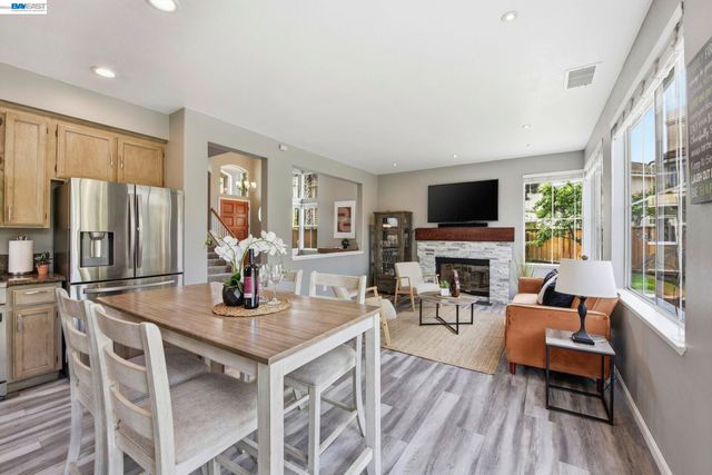 36939 Papaya Street, Newark, CA 94560