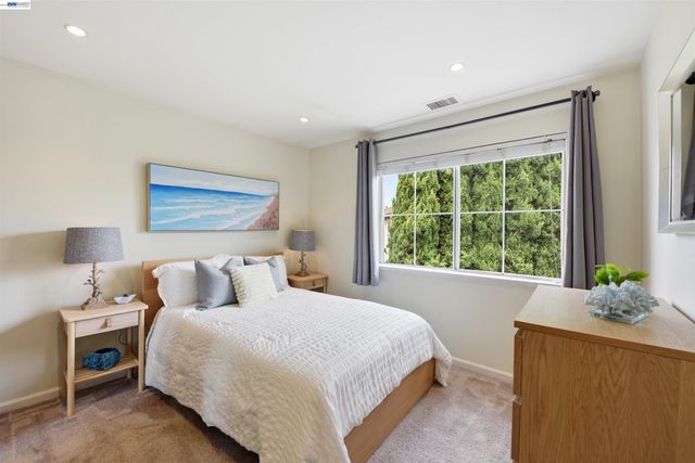 36939 Papaya Street, Newark, CA 94560