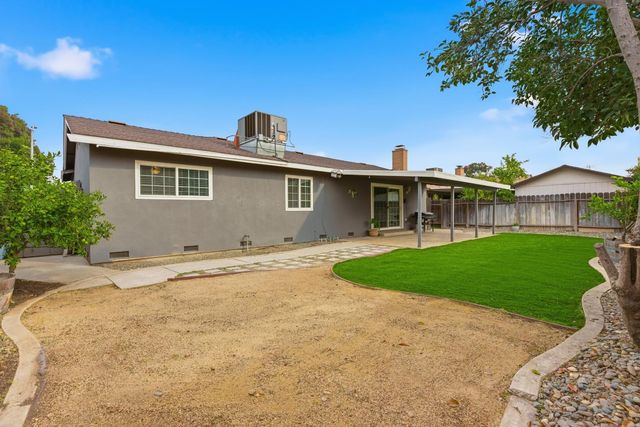 1412 Silverado Dr, Modesto, CA 95356