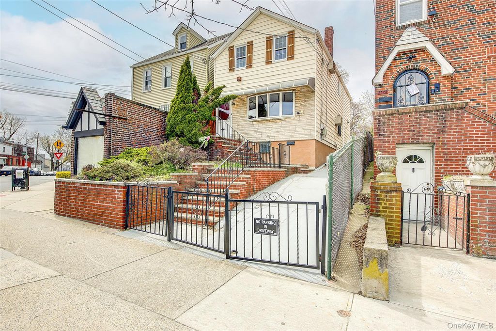 53-74 69th Street, Maspeth, NY 11378