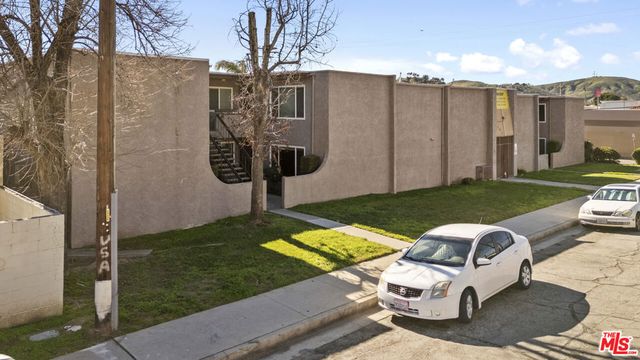 141 E 42nd Street, San Bernardino, CA 92404