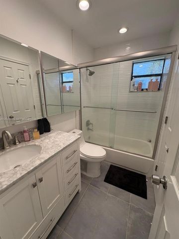7200 NW 2nd Ave 1180, Boca Raton, FL 33487