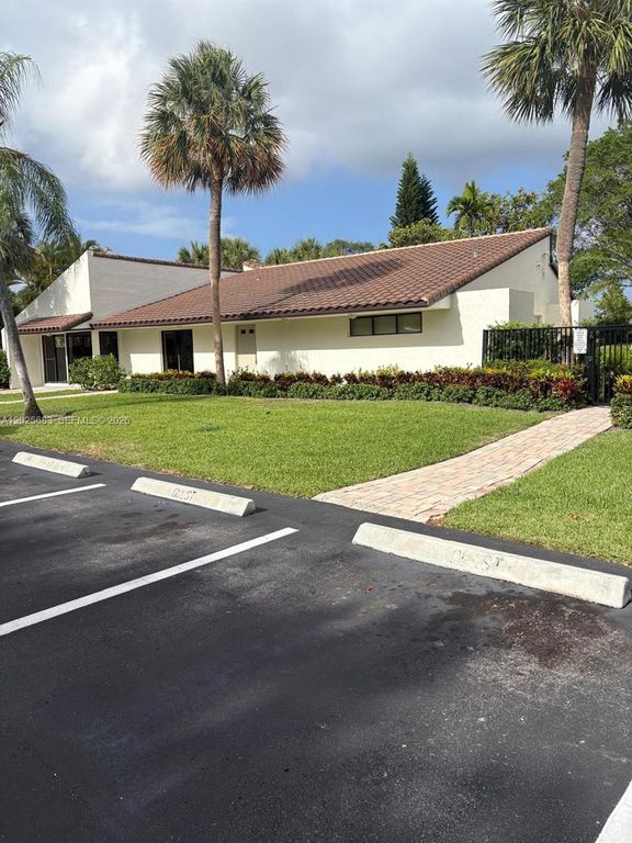 Image 2 of property listing at 7200 NW 2nd Ave 1180, Boca Raton, FL 33487