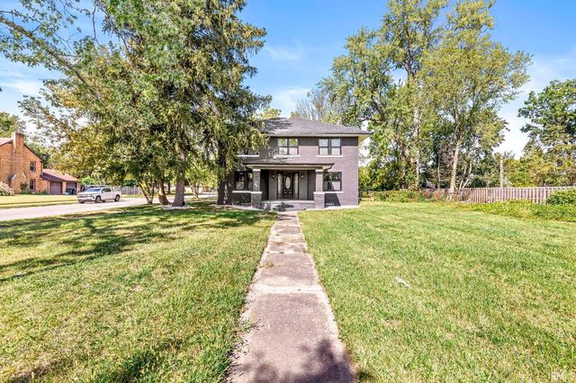 2733 W Lincoln Way, South Bend, IN 46628
