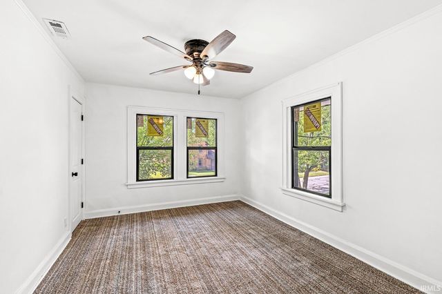 2733 W Lincoln Way, South Bend, IN 46628