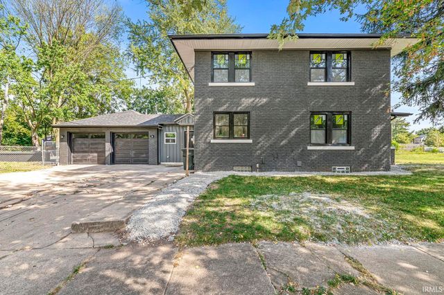 2733 W Lincoln Way, South Bend, IN 46628