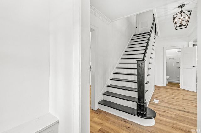 2733 W Lincoln Way, South Bend, IN 46628