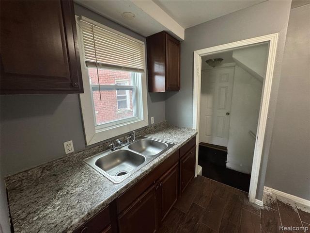 18925 Runyon Street, Detroit, MI 48234