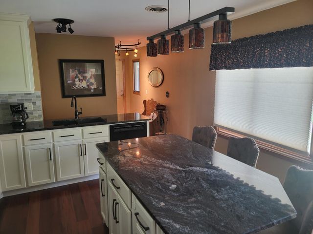 512 Brookwood Lane, Sartell, MN 56377