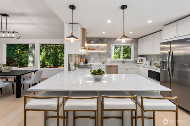 6118 51st Street NW, Gig Harbor, WA 98335