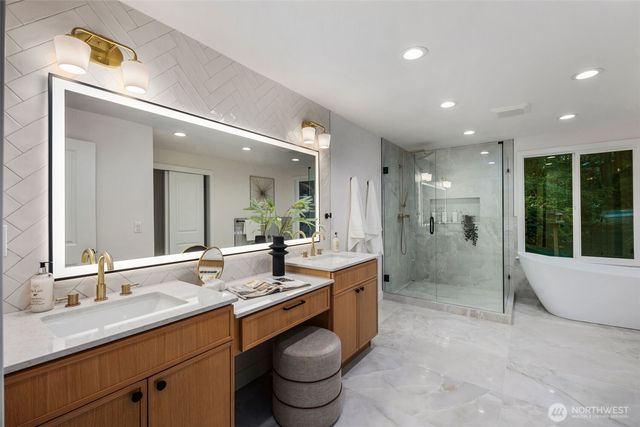 6118 51st Street NW, Gig Harbor, WA 98335