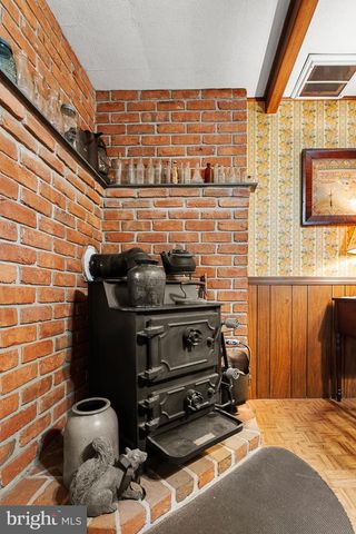 954 ANDERSON FERRY RD, Mount Joy, PA 17552