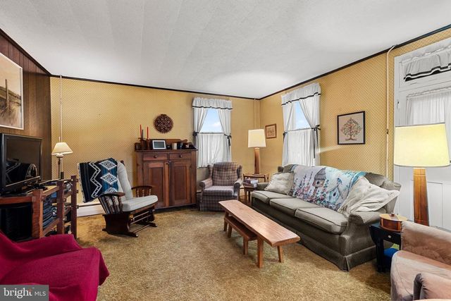 954 ANDERSON FERRY RD, Mount Joy, PA 17552