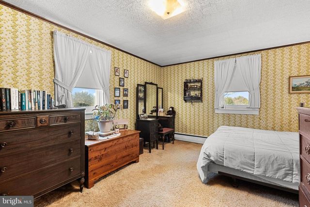 954 ANDERSON FERRY RD, Mount Joy, PA 17552