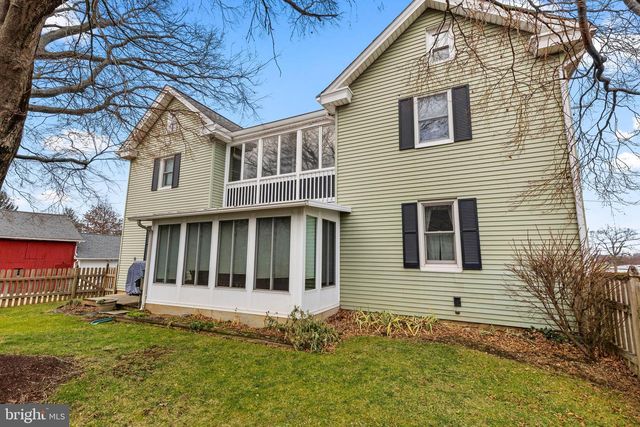 954 ANDERSON FERRY RD, Mount Joy, PA 17552