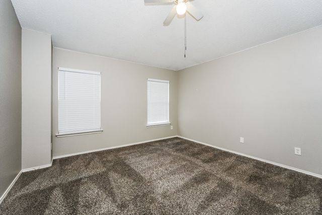 7401 Snow Ridge Drive, Fort Worth, TX 76133