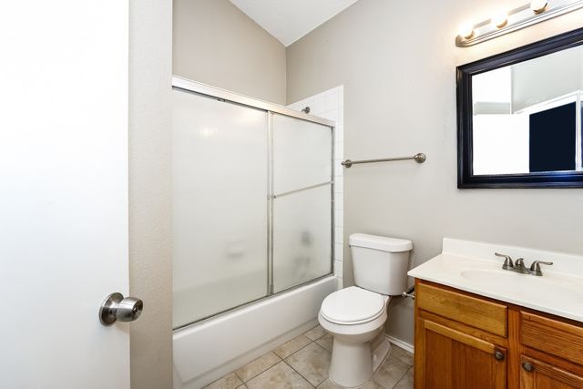 7401 Snow Ridge Drive, Fort Worth, TX 76133