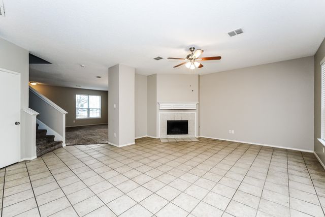 7401 Snow Ridge Drive, Fort Worth, TX 76133