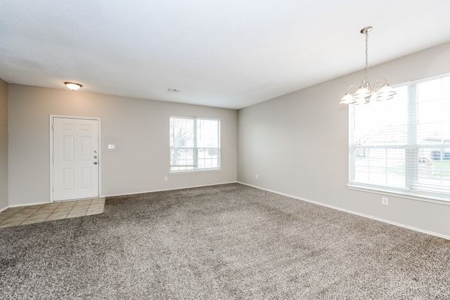 7401 Snow Ridge Drive, Fort Worth, TX 76133