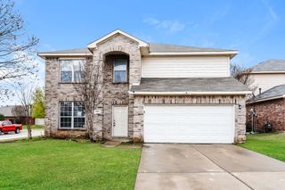 7401 Snow Ridge Drive, Fort Worth, TX 76133