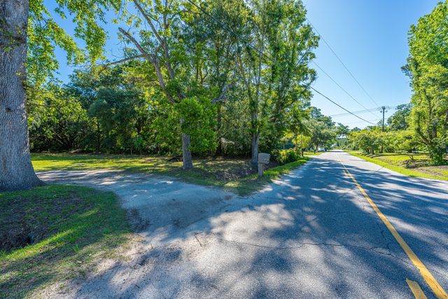 1536 A Boston Grill Road, Mount Pleasant, SC 29466