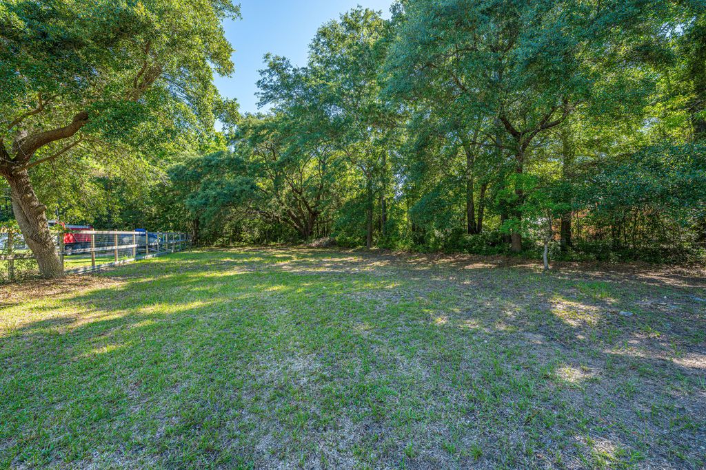1536 A Boston Grill Road, Mount Pleasant, SC 29466