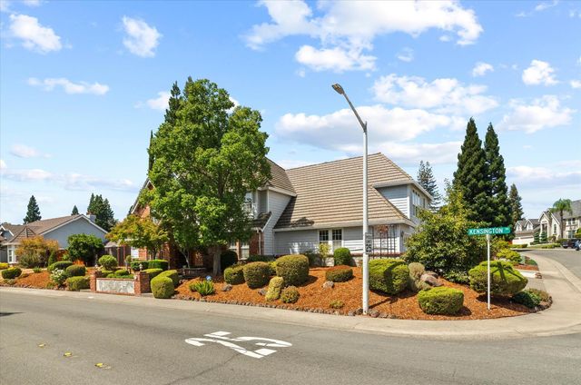 1084 KENSINGTON Dr, Roseville, CA 95661
