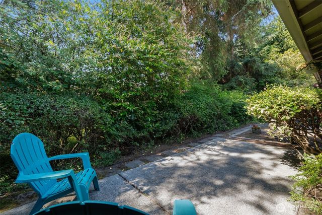 24832 12th Avenue S, Des Moines, WA 98198