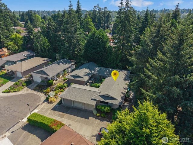24832 12th Avenue S, Des Moines, WA 98198