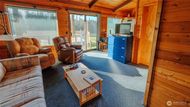 177 Blakely Drive, Blakely Island, WA 98222